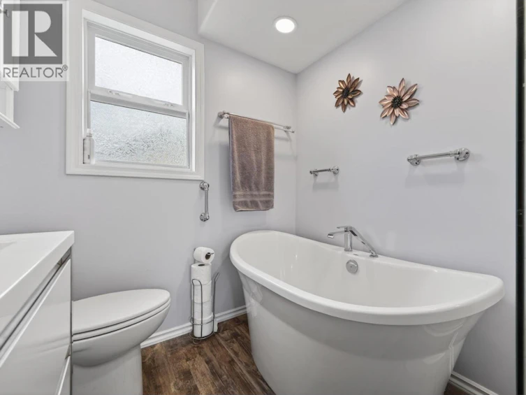 1404 Cariboo 97 Hwy Highway, Clinton, BC, V0K 1K0 - 12