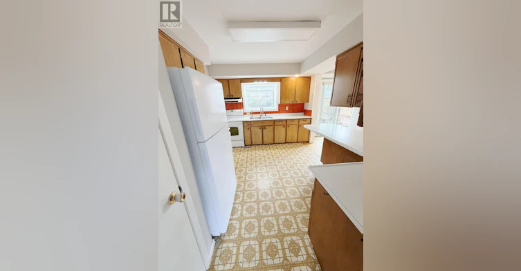 UPPER LEVEL-711 Algoma Avenue, London, ON, N5X 1W4 - 8