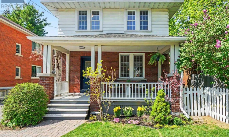 5 Grove Avenue