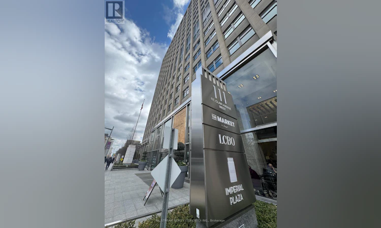 602-111 St.Clair Avenue N