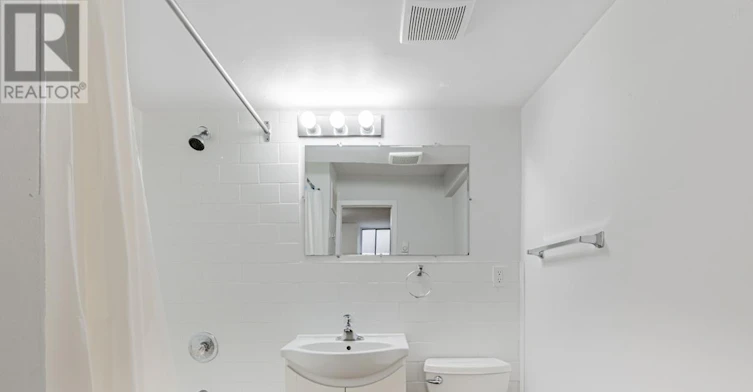 B2-663 Huron Street, Toronto, ON, M5R 2R8 - 18