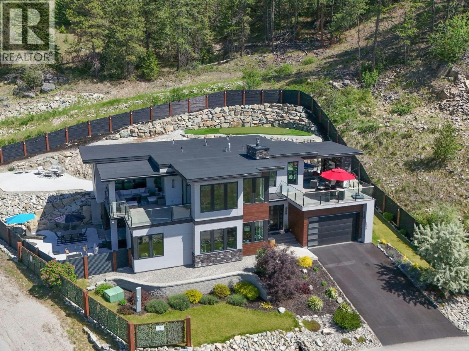 3060 Outlook Way, Naramata, BC, V0H 1N1