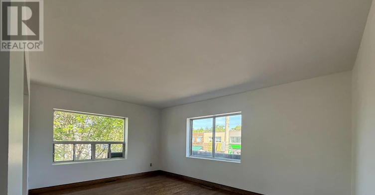 UPPER-2973 Bloor Street W, Toronto, ON, M4Y 1B8 - 31