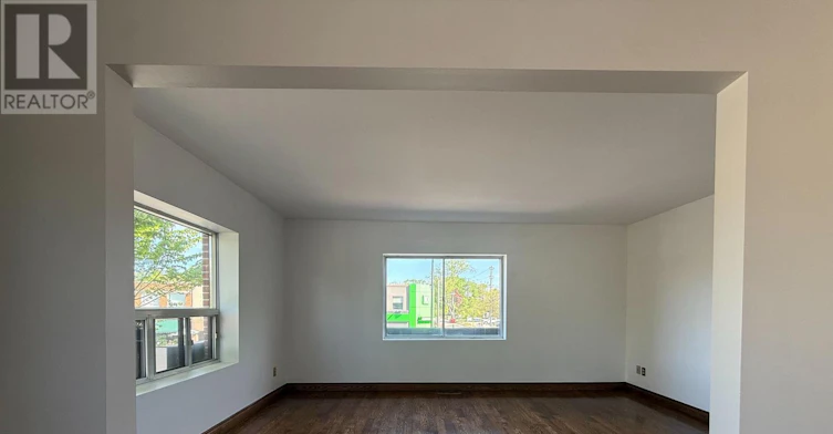 UPPER-2973 Bloor Street W, Toronto, ON, M4Y 1B8 - 14