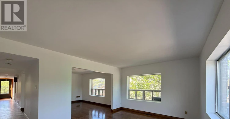 UPPER-2973 Bloor Street W, Toronto, ON, M4Y 1B8 - 17