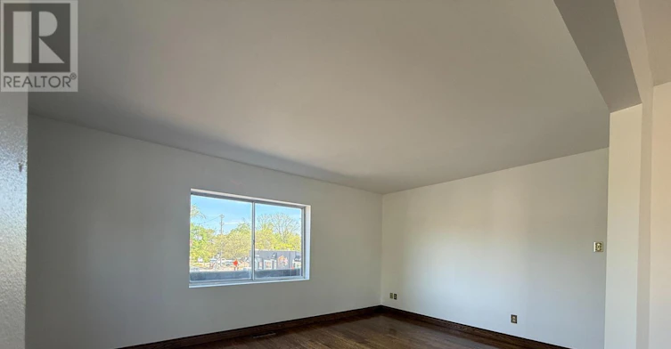 UPPER-2973 Bloor Street W, Toronto, ON, M4Y 1B8 - 15