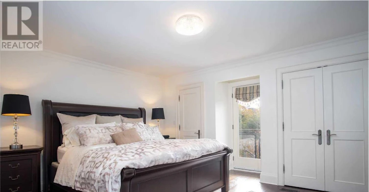 393 Maple Leaf Drive, Toronto, ON, M6L 1P4 - 8