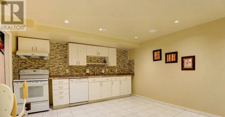 5921 Summerside Drive, Mississauga, ON, L5M 6K9 - 7