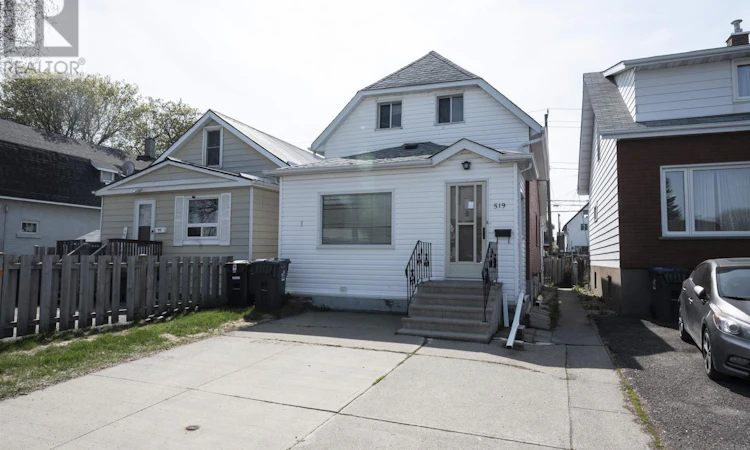 519 Prince Arthur Boulevard