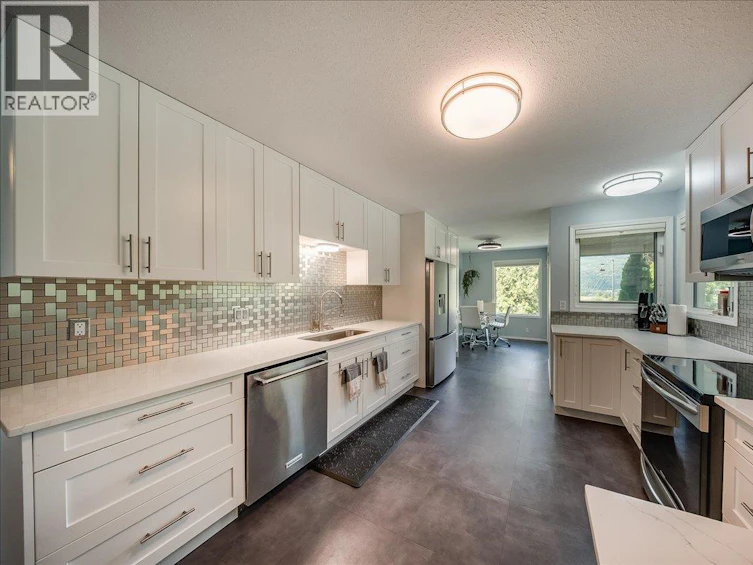 1545 Columbia Road, Ootischenia, BC, V1N 4L6 - 13