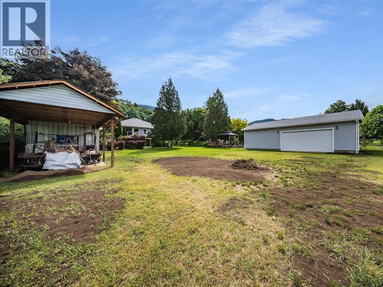 1545 Columbia Road, Ootischenia, BC, V1N 4L6 - 57