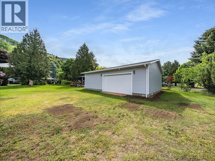 1545 Columbia Road, Ootischenia, BC, V1N 4L6 - 46