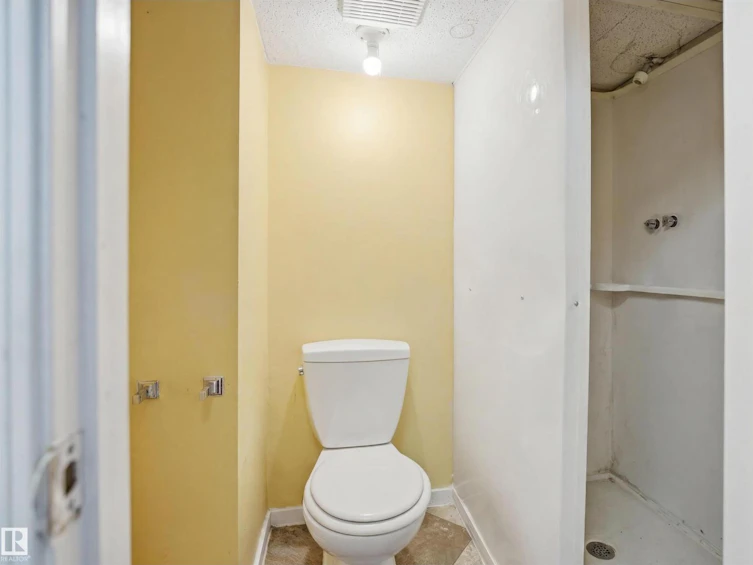 17 Lakewood Vg NW, Edmonton, AB, T6K 2B3 - 24