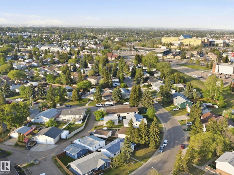 17 Lakewood Vg NW, Edmonton, AB, T6K 2B3 - 35