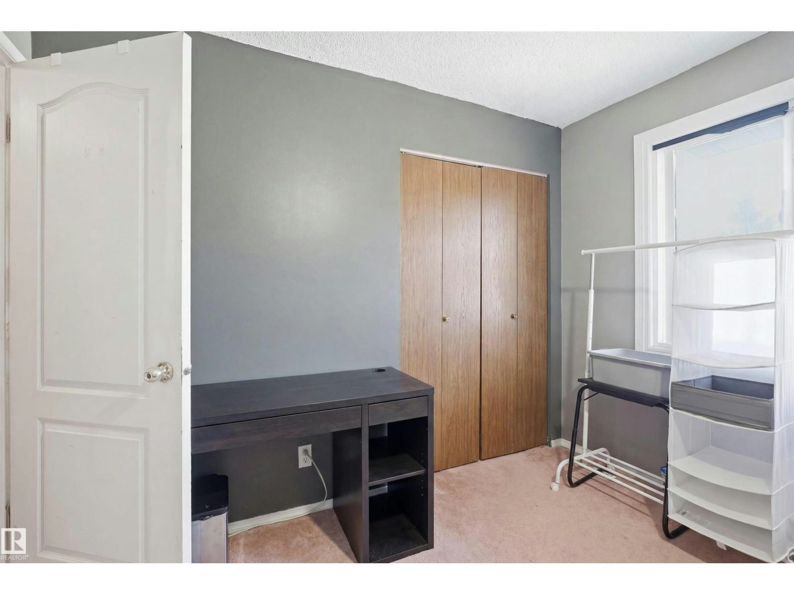 17 Lakewood Vg NW, Edmonton, AB, T6K 2B3 - 19