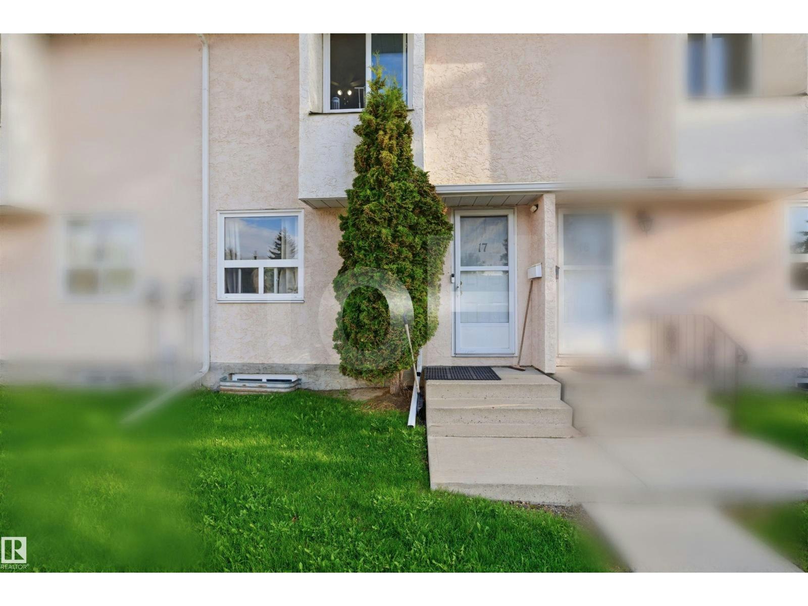 17 Lakewood Vg NW, Edmonton, AB, T6K 2B3