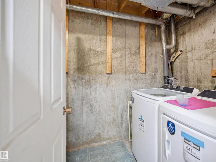 17 Lakewood Vg NW, Edmonton, AB, T6K 2B3 - 27