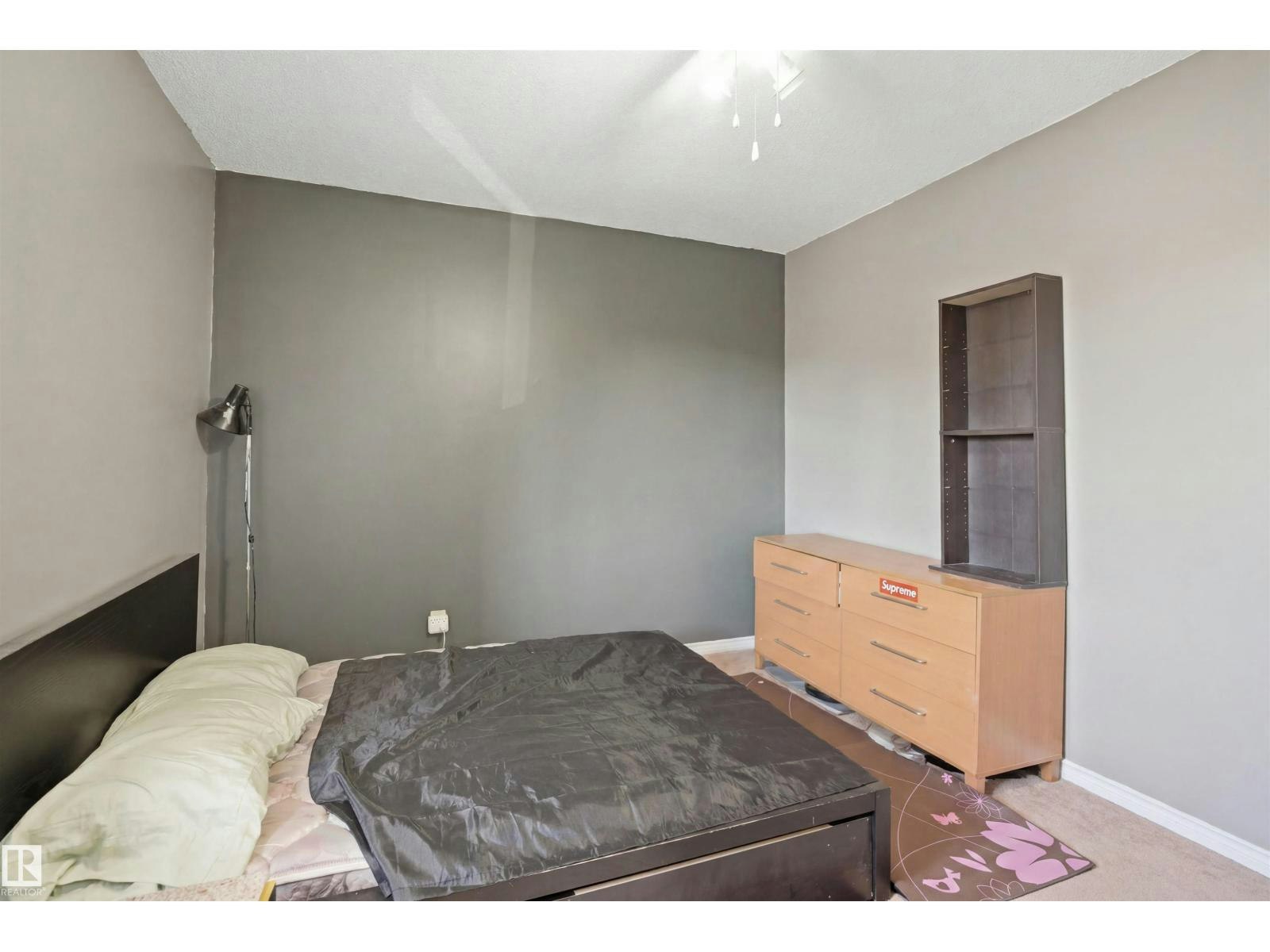 17 Lakewood Vg NW, Edmonton, AB, T6K 2B3 - 18