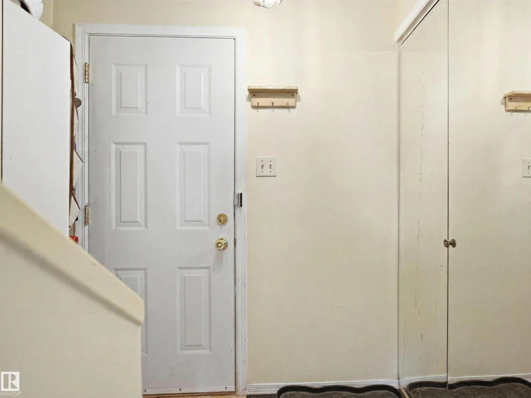 17 Lakewood Vg NW, Edmonton, AB, T6K 2B3 - 3