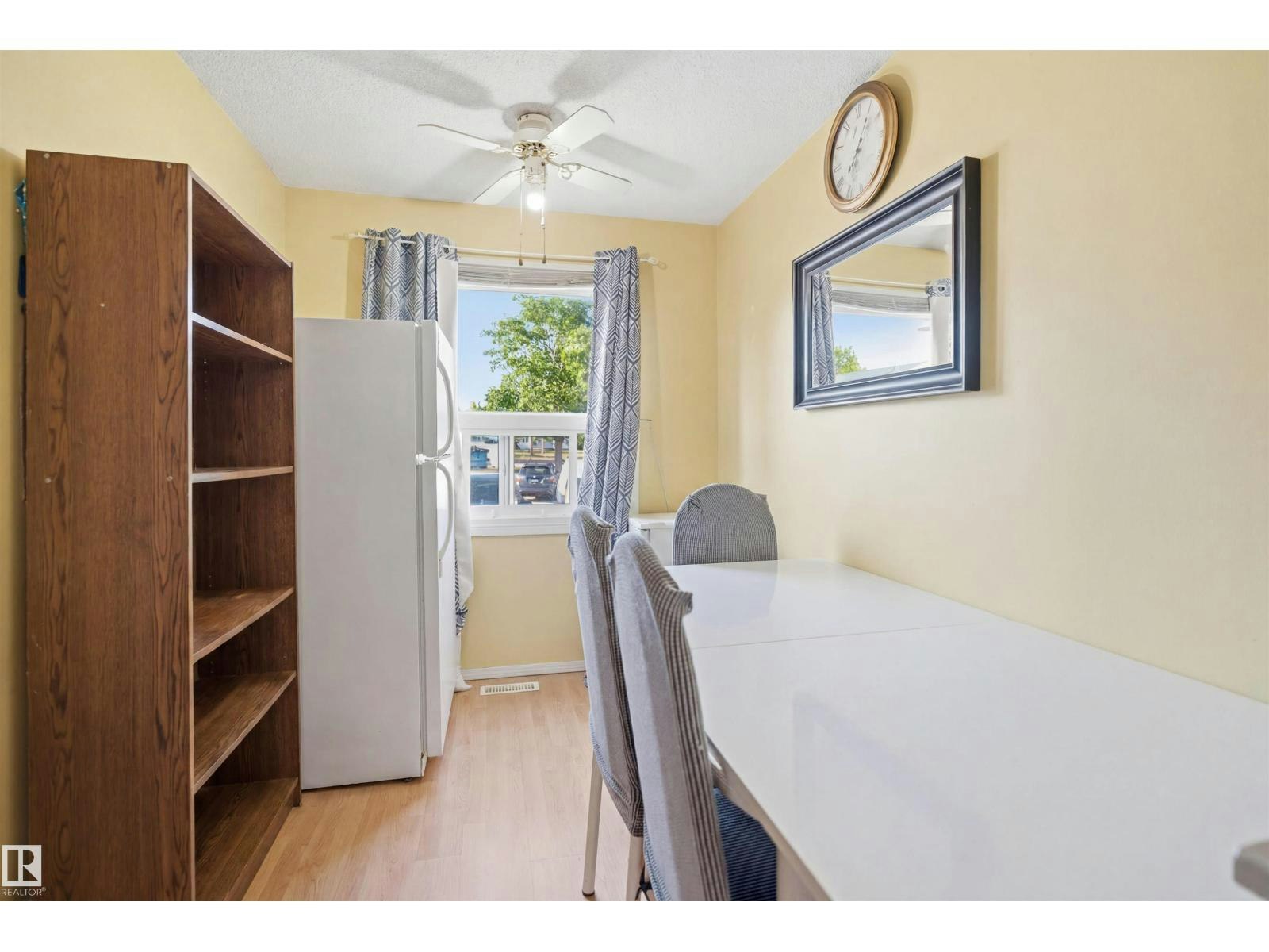 17 Lakewood Vg NW, Edmonton, AB, T6K 2B3 - 6
