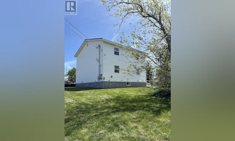 42 Pleasant Street