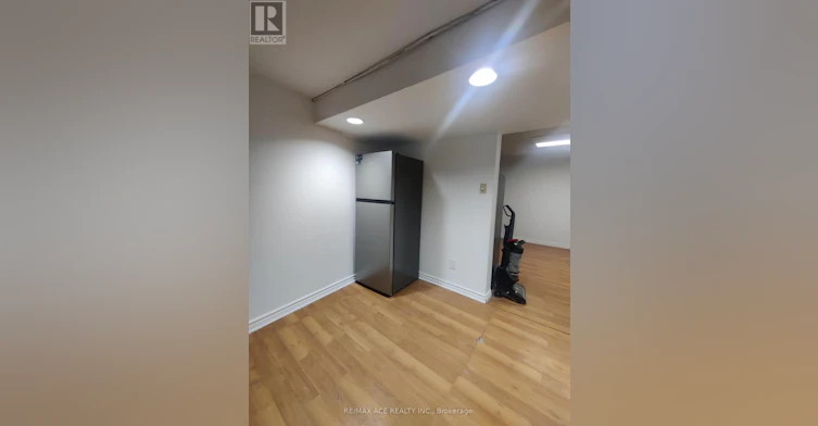 BSMT-56 Snowball Crescent, Toronto, ON, M1B 1R9 - 3