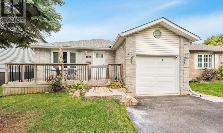 24 Laurie Crescent