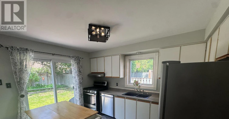 833 Laurier Avenue, Milton, ON, L9T 4H4 - 11