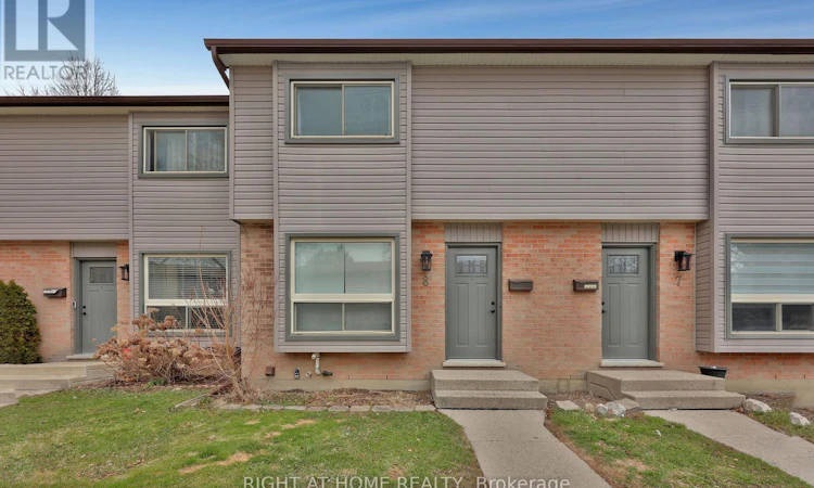 8-253 Taylor Street