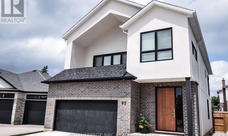 82 Ivy Crescent