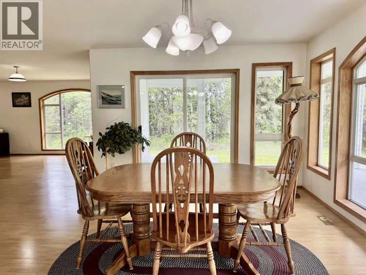 6436 Erickson Road, 100 Mile House, BC, V0K 1X3 - 12