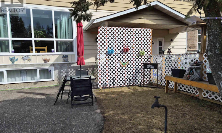 1920 Hemlock Street