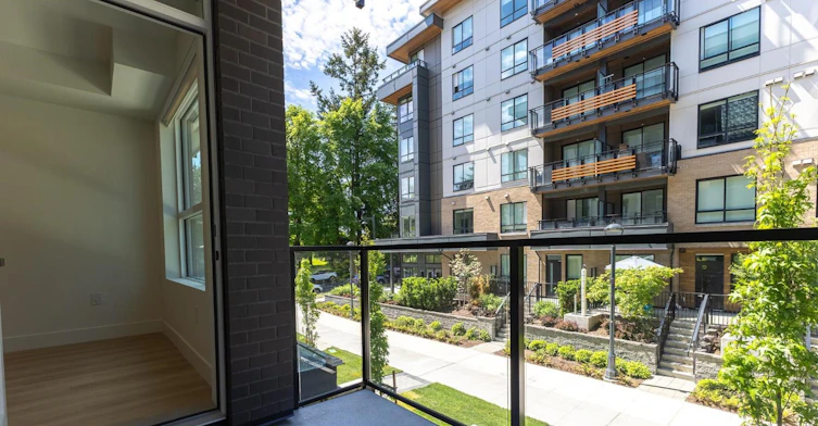 211-13455 94a Avenue, Surrey, BC, V3M 1M9 - 24