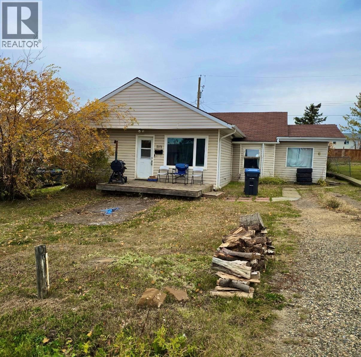 512 97a Avenue, Dawson Creek, BC, V1G 1R1