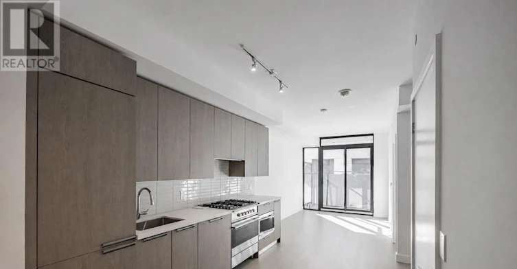 703-160 Kingsway Crescent, Toronto, ON, M8X 0B5 - 2