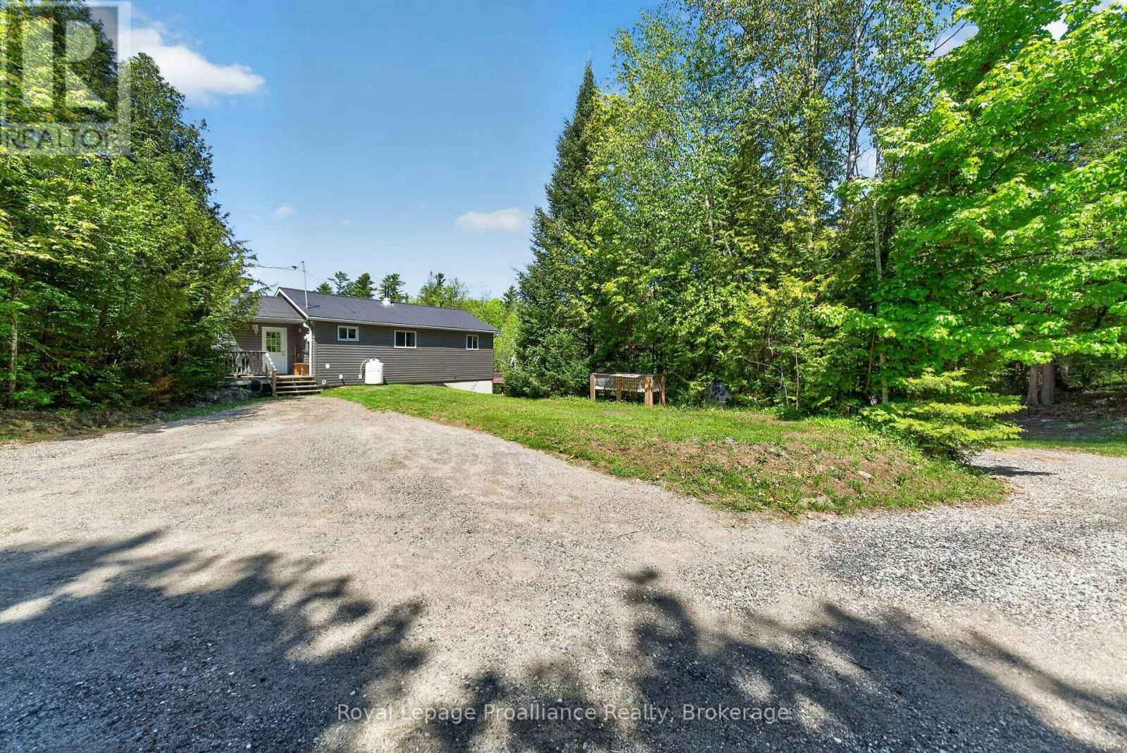 1084C Ridge Lane, North Frontenac, ON, K0H 1C0
