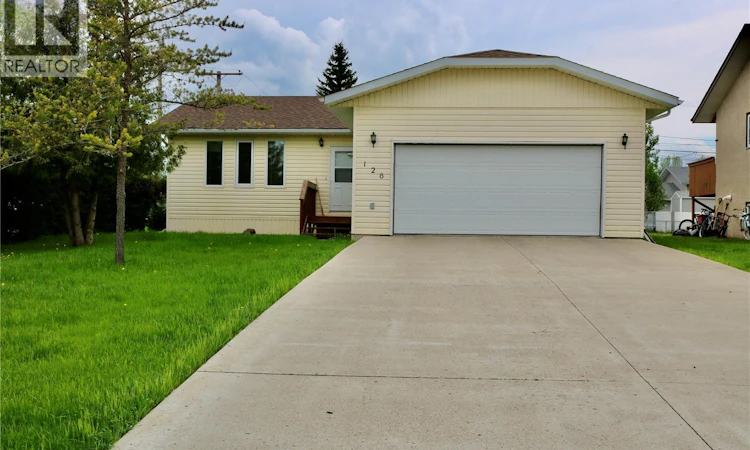 126 Moose Mountain Place