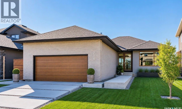 254 Whalley Crescent