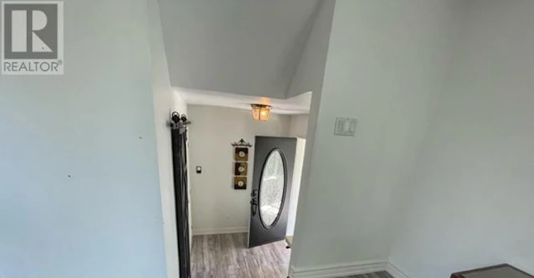 UPPER-6307 Carolyn Avenue, Niagara Falls, ON, L2E 5H6 - 7