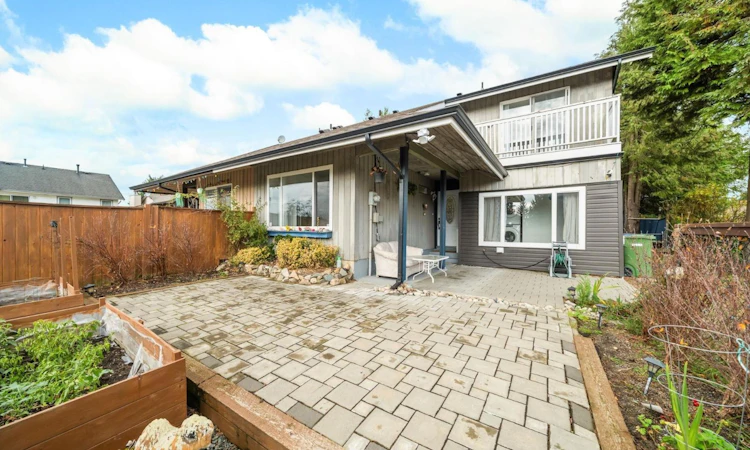 2725 Sandon Drive