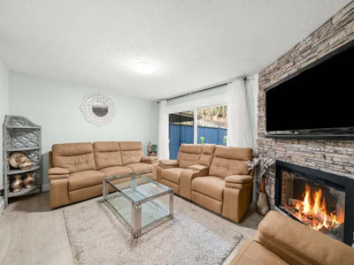 2725 Sandon Drive - 2