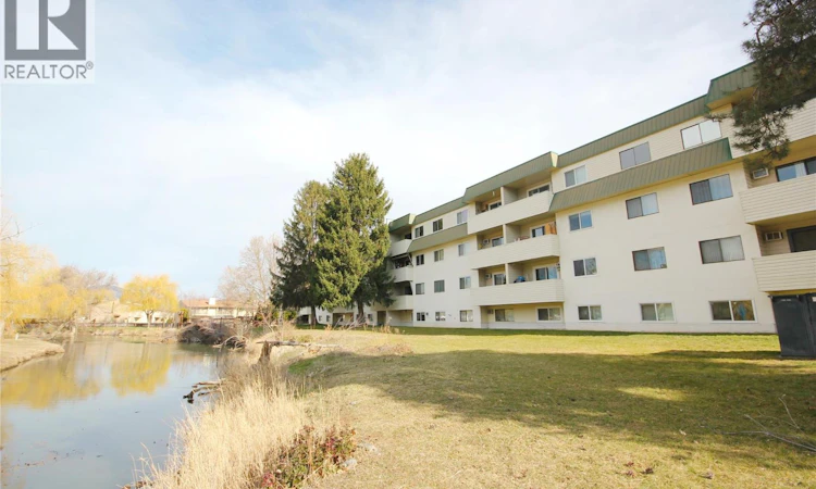 402-150 Skaha Place