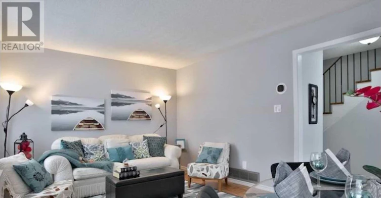 51 Hornchurch Crescent, Markham, ON, L3R 7C6 - 2