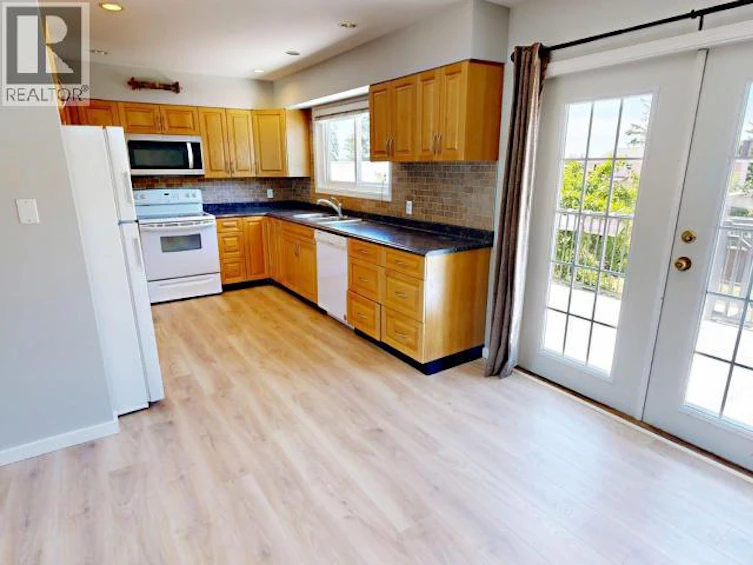 4783 Ontario Avenue, Powell River, BC, V8A 5B9 - 7