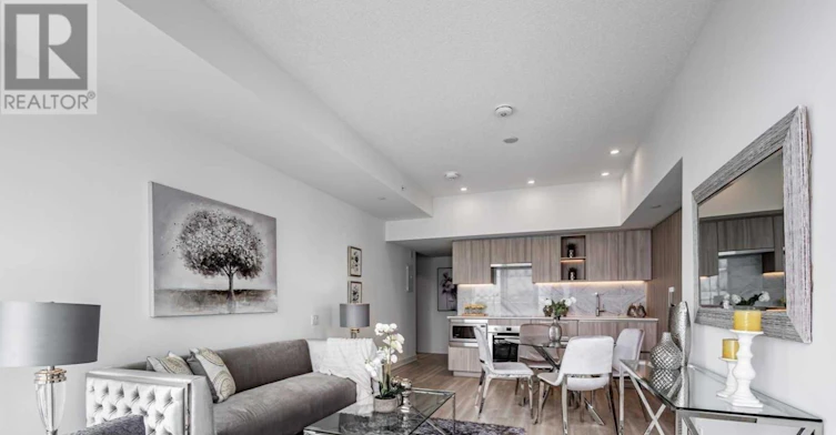 3810-17 Bathurst Street, Toronto, ON, M6A 2E1 - 7