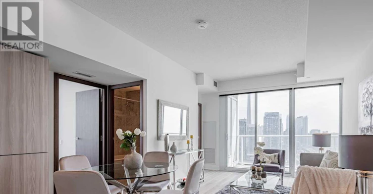 3810-17 Bathurst Street, Toronto, ON, M6A 2E1 - 2