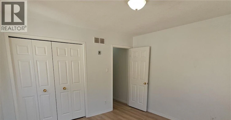 390 Wake Robin Crescent, Kitchener, ON, N2E 3L6 - 17