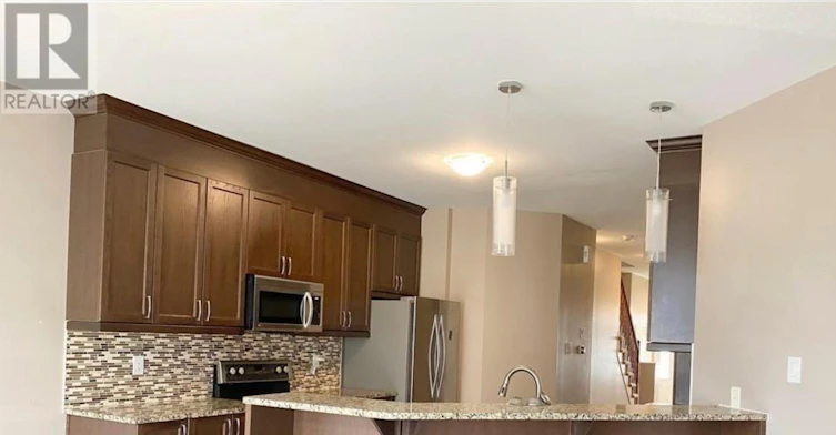 439 Cavesson Street, Ottawa, ON, K2V 0B1 - 7