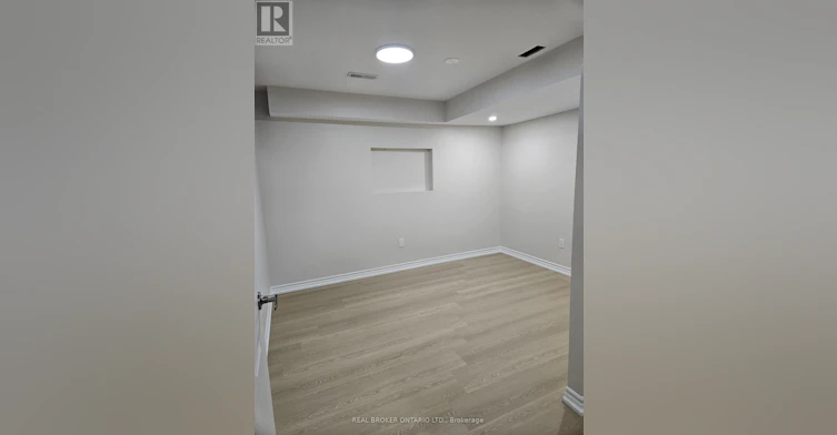 LEVEL-14 5672 Lower Dorchester Road, Niagara Falls, ON, L2G 4Y8 - 5