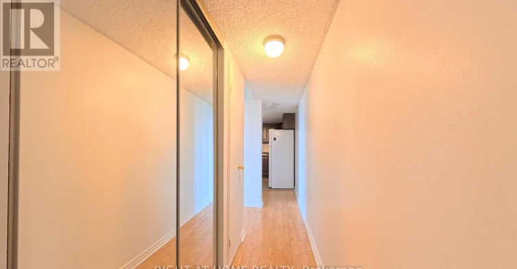 2001-1785 Frobisher Lane, Ottawa, ON, K1G 3T7 - 6